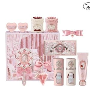 Luxury Pink Women's Bath & Body Gift Set by Flower Knows